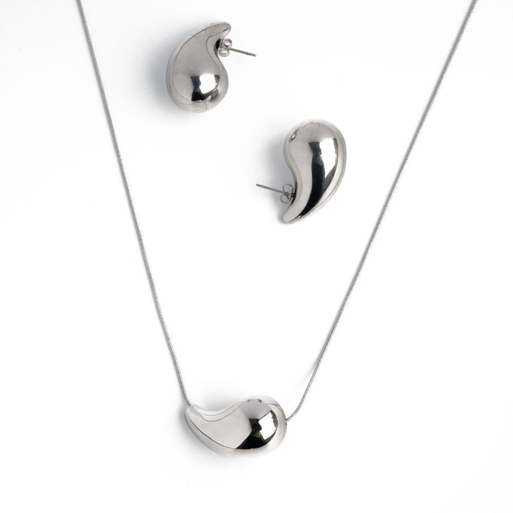 Silver Teardrop Pendant Necklace - Picture 4 of 13